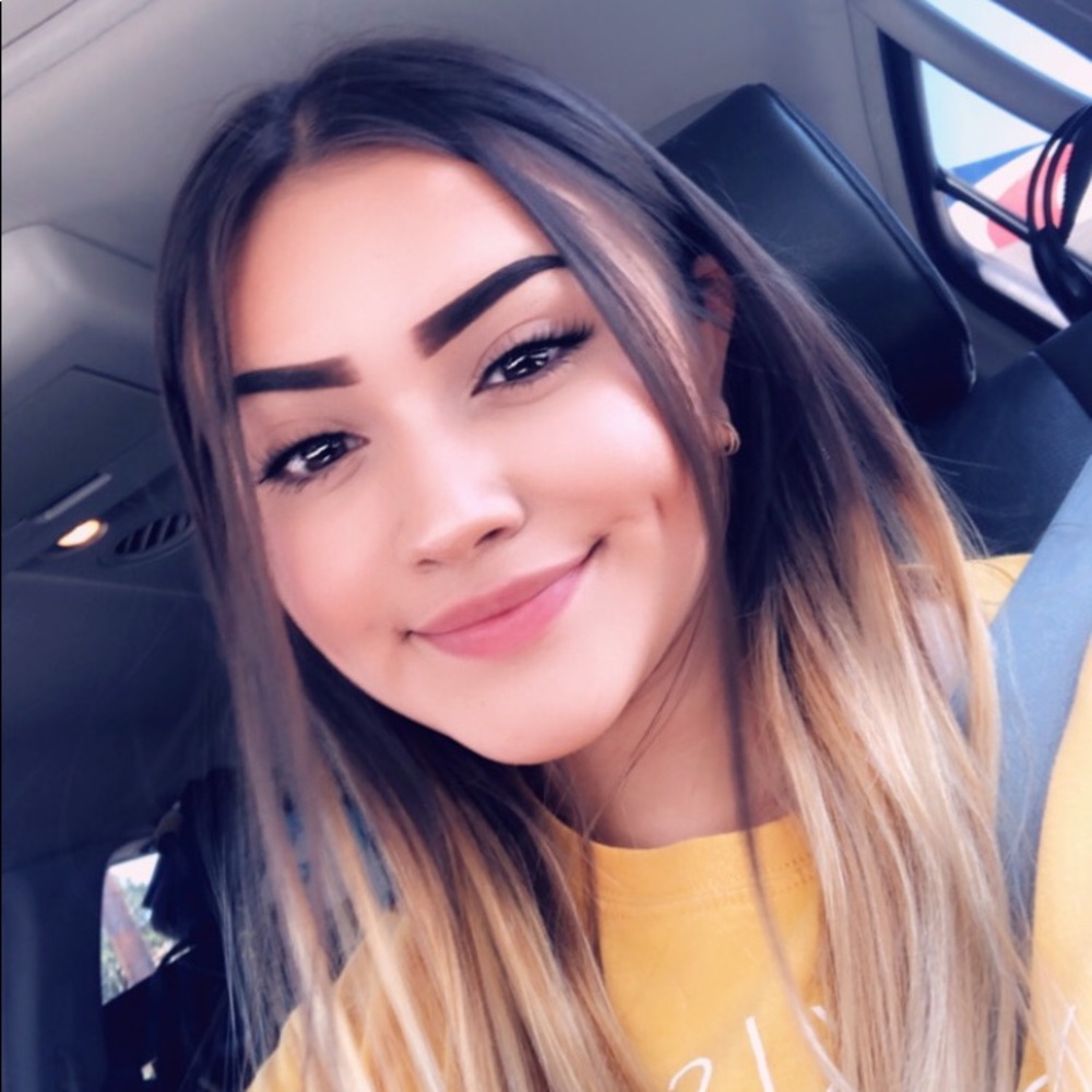Meet your Posher, Hailee